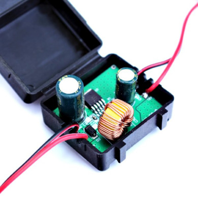 Convertitore di tensione da 9-36V a 12V, 2A
