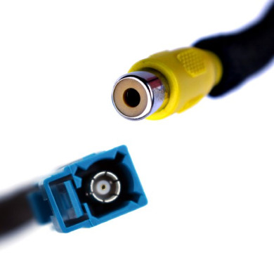 Adattatore per collegare la telecamera di retromarcia Fakra RCA