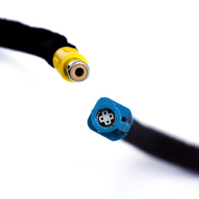 Adattatore per collegare la telecamera di retromarcia al monitor Ford Sync 1 Adattatore per collegare la telecamera di retromarcia al monitor Ford Sync 1