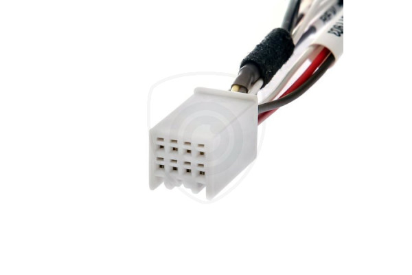 Adattatore per collegare la telecamera di retromarcia al monitor Fiat e Mitsubishi 2013-2018 Adattatore per collegare la telecamera di retromarcia al monitor Fiat e Mitsubishi 2013-2018