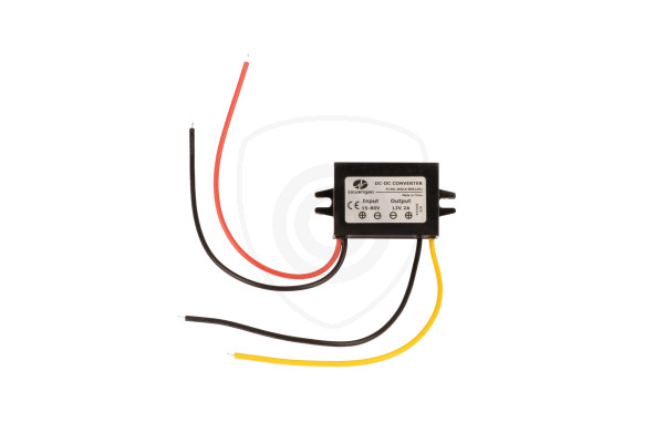 Convertitore di tensione da 15–80V a 12V per telecamere di retromarcia