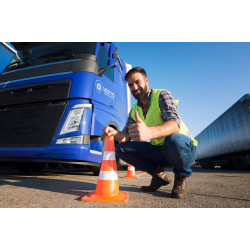 Come fare retromarcia in modo più sicuro con un camion con rimorchio Come fare retromarcia in modo più sicuro con un camion con rimorchio